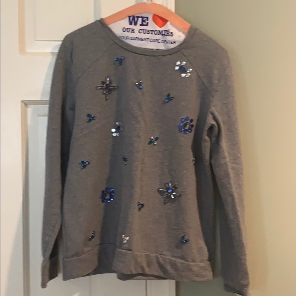 Two by Vince Camuto sweatshirt